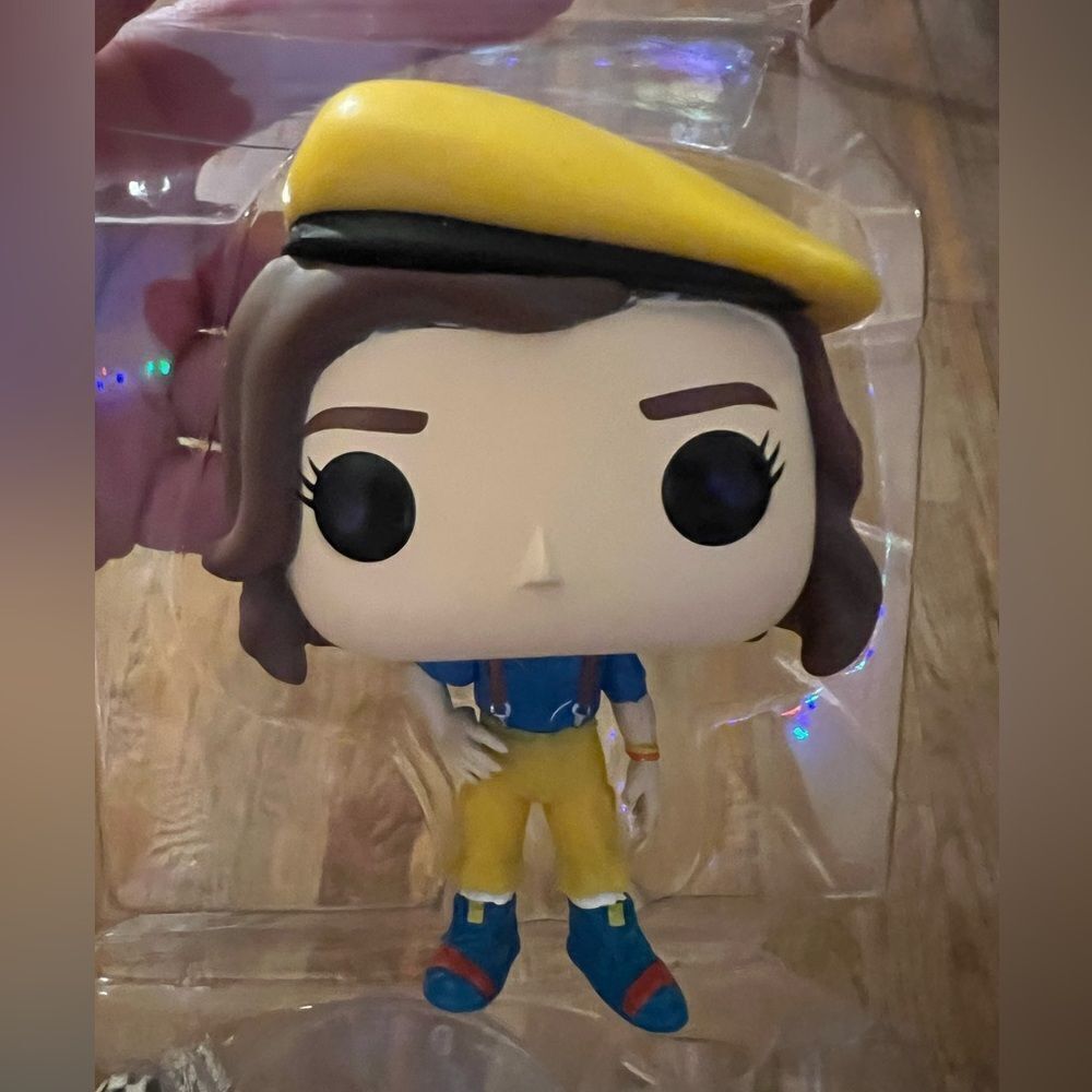 Funko Pop Stranger Things Exclusive Eleven Vinyl Figure